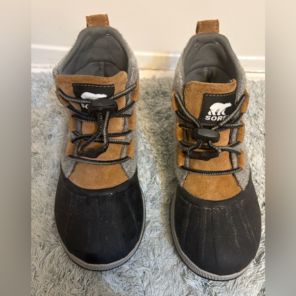 Sorel Youth Unisex Out N About Classic Waterproof Boots Size 4 - Picture 1 of 9